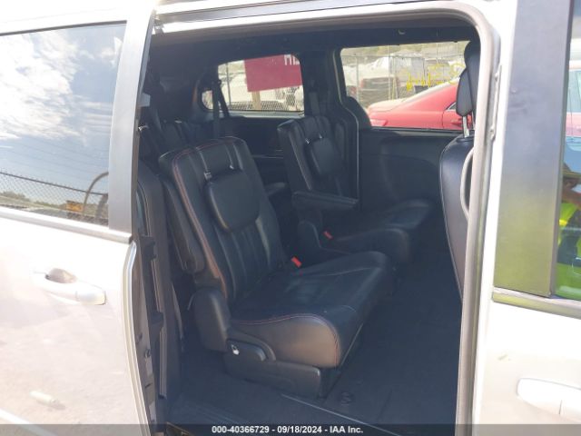 Photo 7 VIN: 2C4RDGEG1JR140446 - DODGE GRAND CARAVAN 