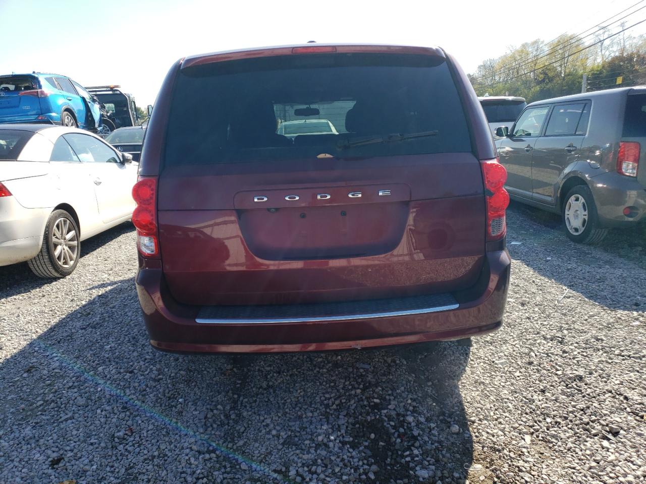 Photo 5 VIN: 2C4RDGEG1JR240322 - DODGE CARAVAN 