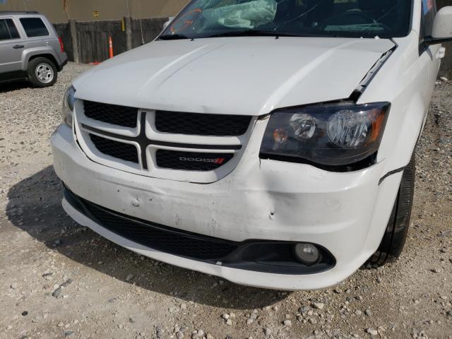 Photo 8 VIN: 2C4RDGEG1JR301376 - DODGE GRAND CARA 