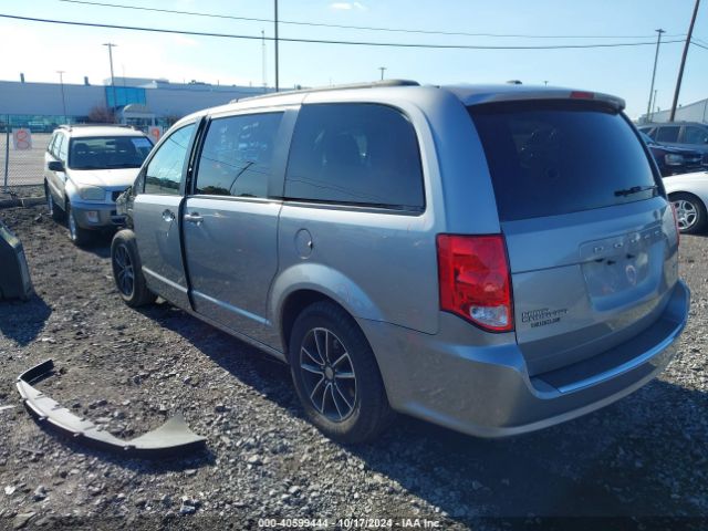 Photo 2 VIN: 2C4RDGEG1JR325001 - DODGE GRAND CARAVAN 