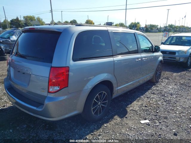 Photo 3 VIN: 2C4RDGEG1JR325001 - DODGE GRAND CARAVAN 