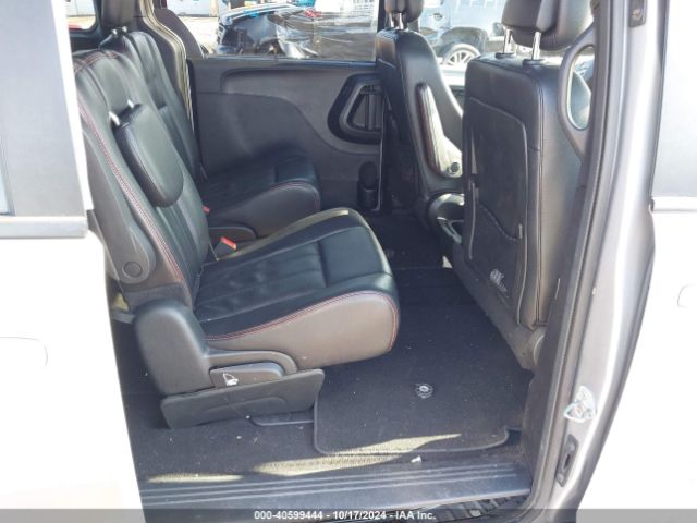 Photo 7 VIN: 2C4RDGEG1JR325001 - DODGE GRAND CARAVAN 