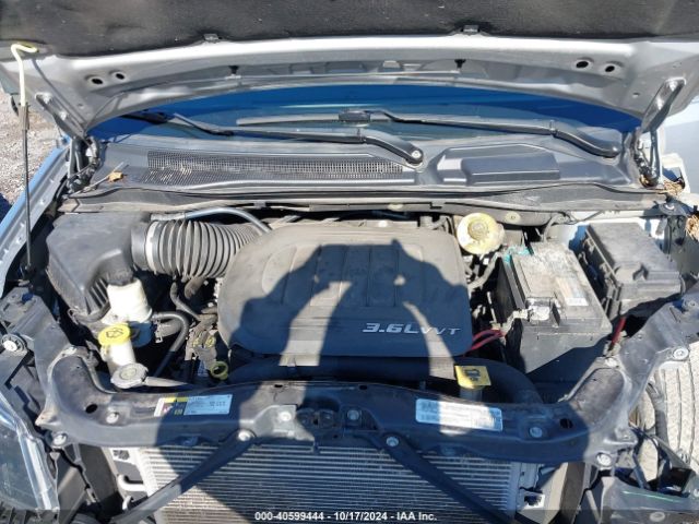 Photo 9 VIN: 2C4RDGEG1JR325001 - DODGE GRAND CARAVAN 