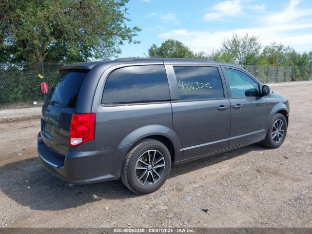 Photo 3 VIN: 2C4RDGEG1JR336256 - DODGE GRAND CARAVAN 