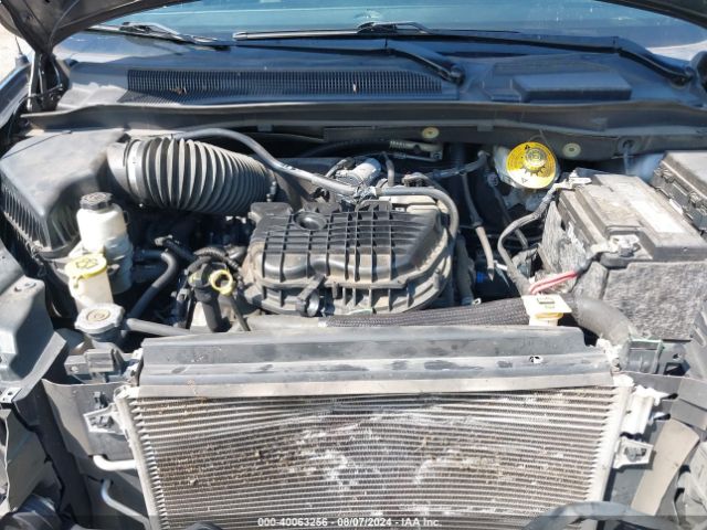 Photo 9 VIN: 2C4RDGEG1JR336256 - DODGE GRAND CARAVAN 