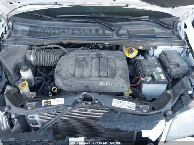 Photo 9 VIN: 2C4RDGEG1KR517827 - DODGE GRAND CARAVAN 