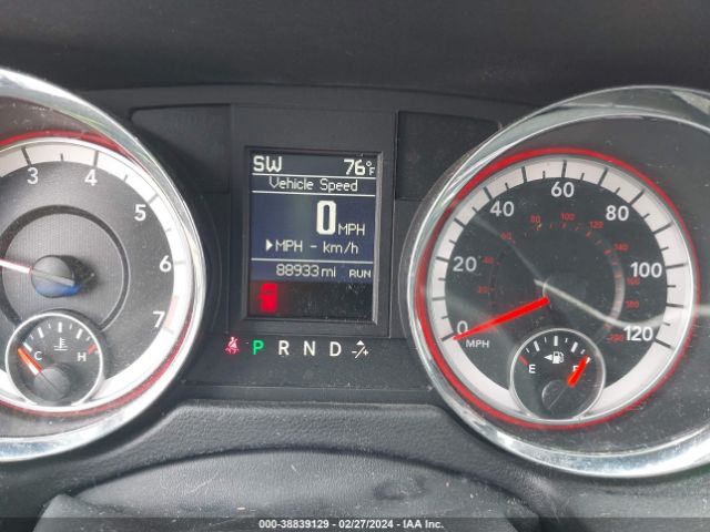 Photo 6 VIN: 2C4RDGEG1KR577980 - DODGE GRAND CARAVAN 