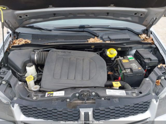 Photo 9 VIN: 2C4RDGEG1KR577980 - DODGE GRAND CARAVAN 