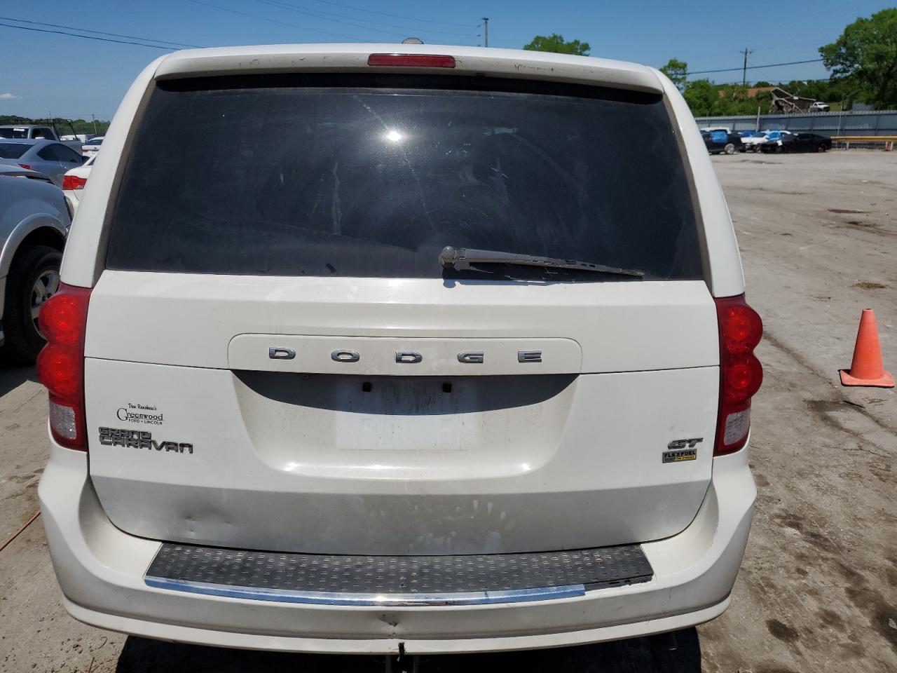 Photo 5 VIN: 2C4RDGEG1KR618933 - DODGE CARAVAN 