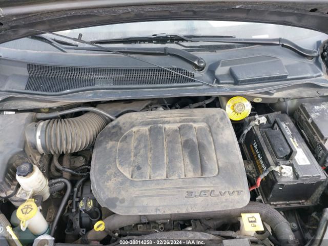 Photo 9 VIN: 2C4RDGEG1KR688173 - DODGE GRAND CARAVAN 