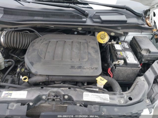 Photo 9 VIN: 2C4RDGEG1KR768914 - DODGE GRAND CARAVAN 