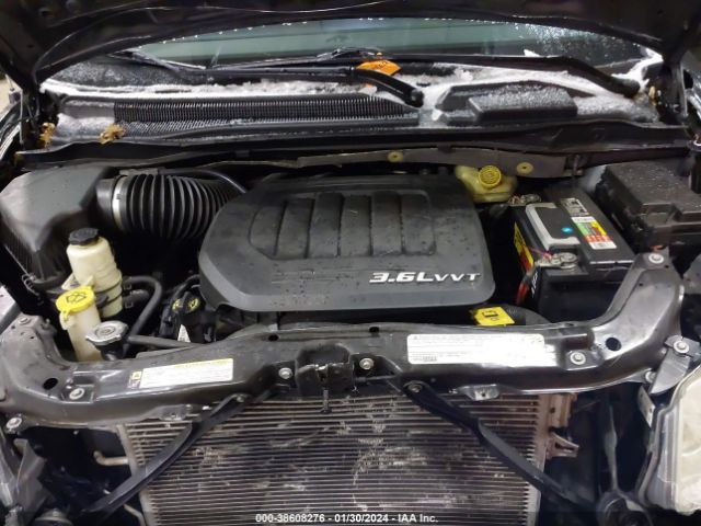 Photo 9 VIN: 2C4RDGEG2CR380513 - DODGE GRAND CARAVAN 