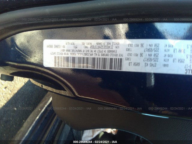 Photo 8 VIN: 2C4RDGEG2HR737650 - DODGE GRAND CARAVAN 