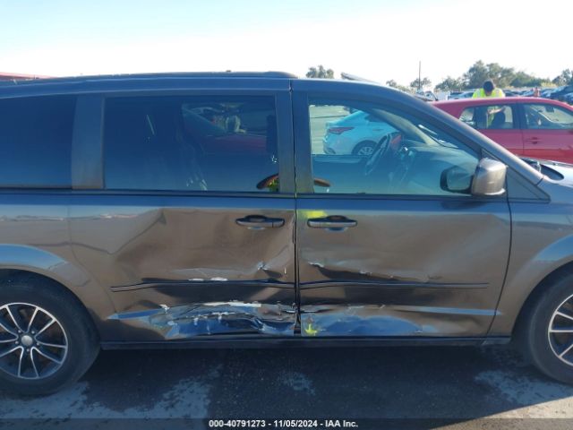 Photo 5 VIN: 2C4RDGEG2HR798691 - DODGE GRAND CARAVAN 