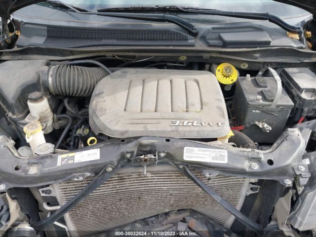 Photo 9 VIN: 2C4RDGEG2HR824982 - DODGE GRAND CARAVAN 