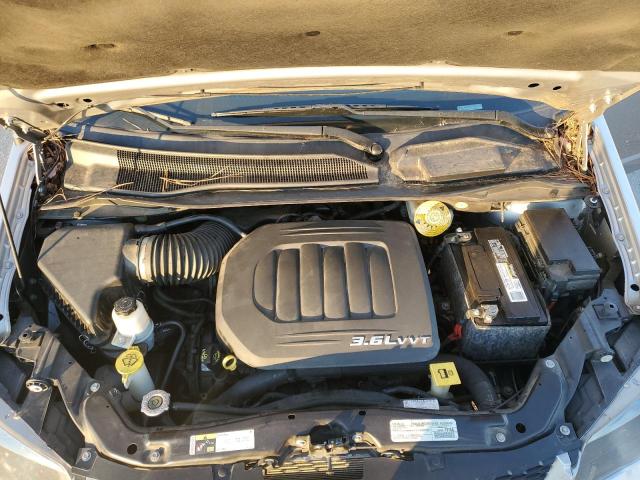 Photo 11 VIN: 2C4RDGEG2JR159622 - DODGE CARAVAN 