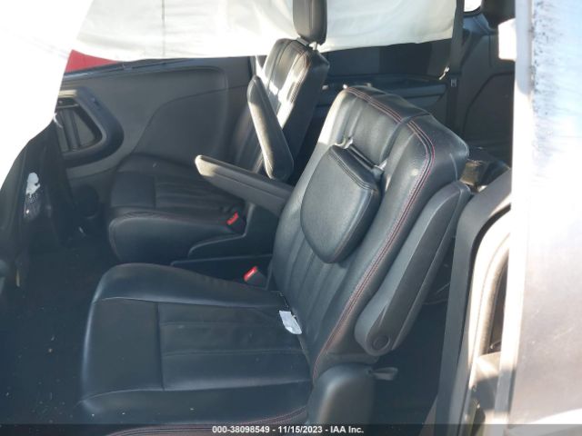 Photo 7 VIN: 2C4RDGEG2JR205160 - DODGE GRAND CARAVAN 