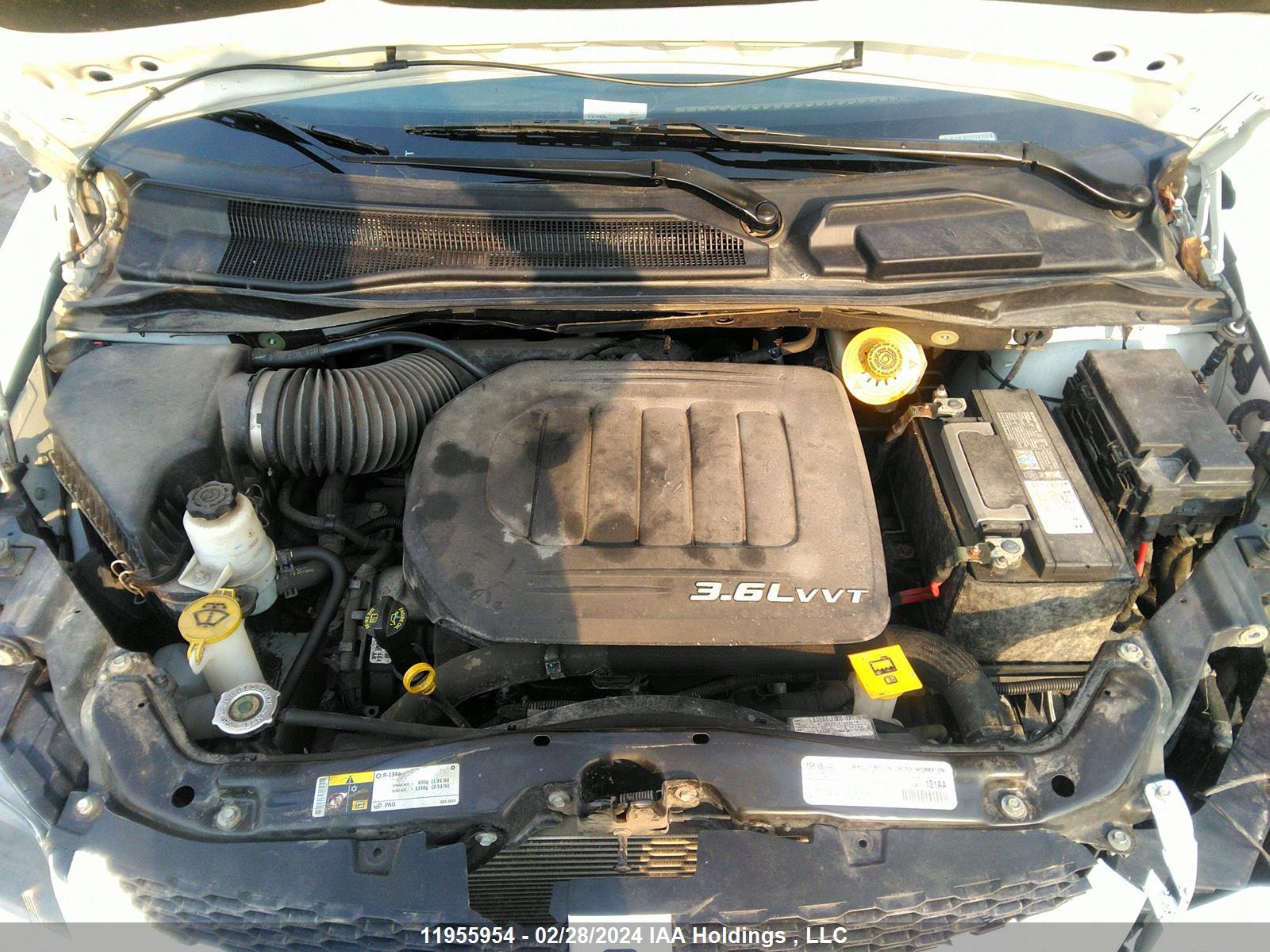 Photo 9 VIN: 2C4RDGEG2JR313522 - DODGE CARAVAN 