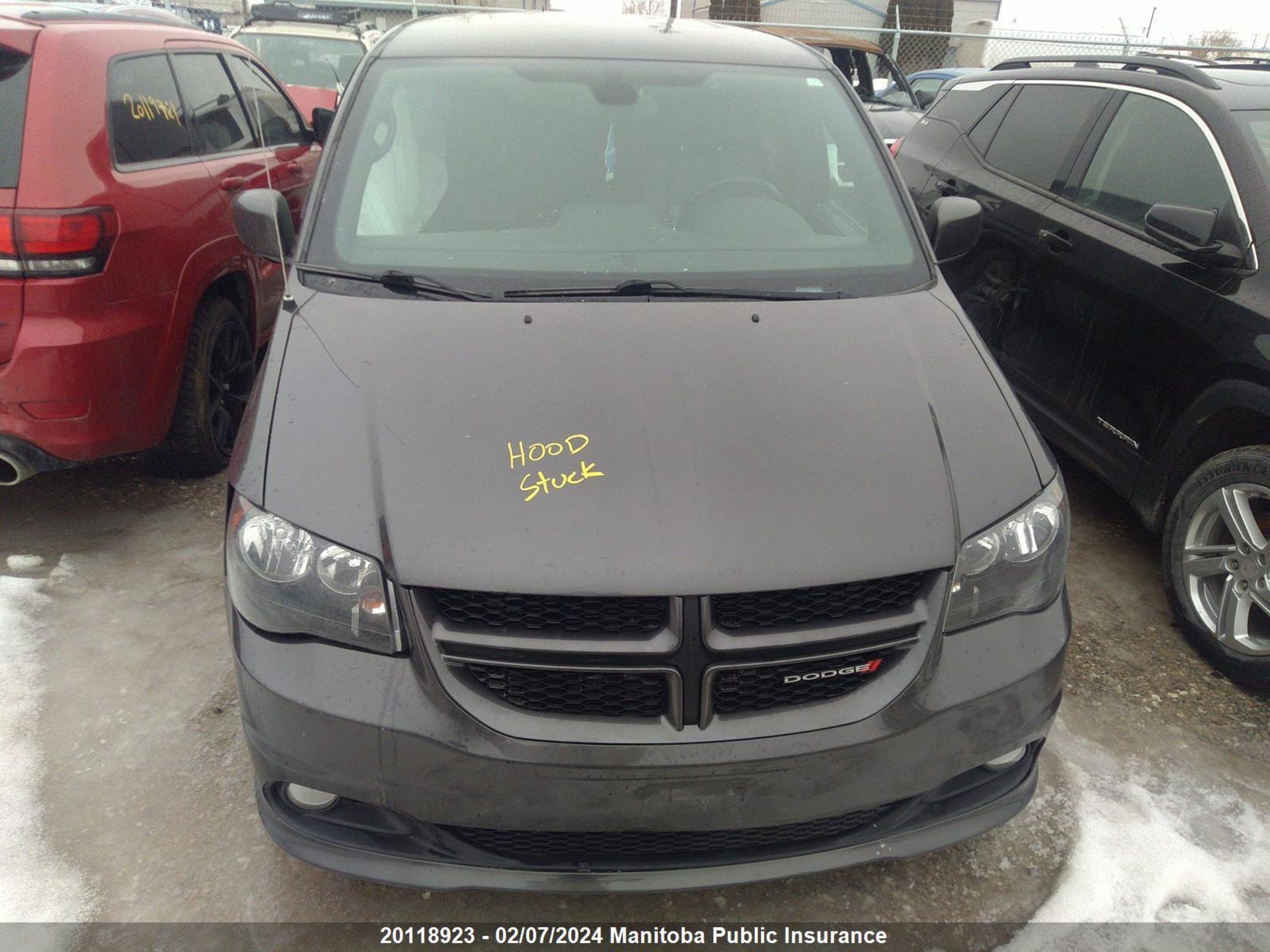 Photo 9 VIN: 2C4RDGEG2JR337478 - DODGE CARAVAN 