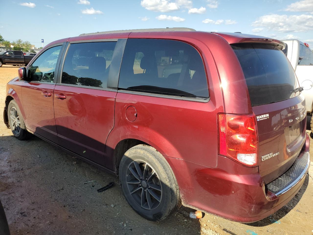 Photo 1 VIN: 2C4RDGEG2JR345497 - DODGE CARAVAN 