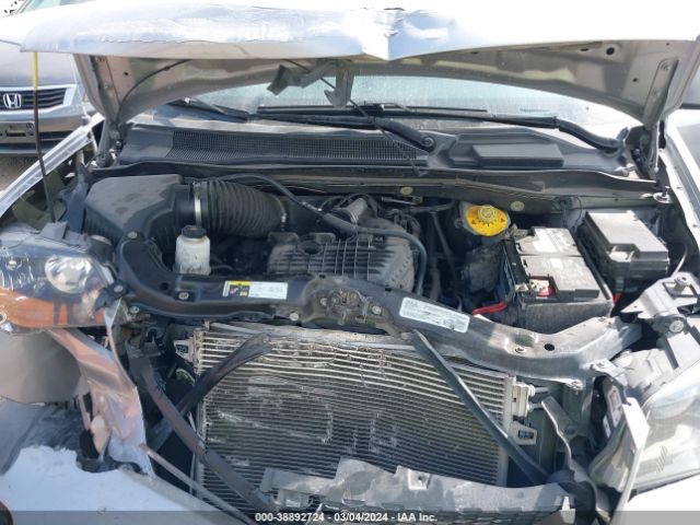 Photo 9 VIN: 2C4RDGEG2KR570942 - DODGE GRAND CARAVAN 