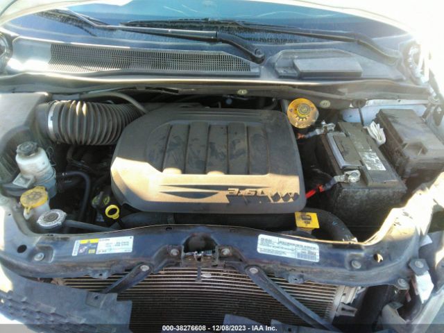 Photo 9 VIN: 2C4RDGEG2KR759977 - DODGE GRAND CARAVAN 