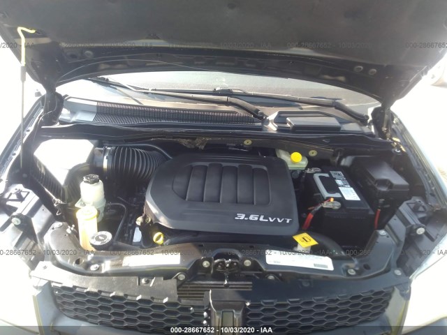 Photo 9 VIN: 2C4RDGEG3CR389043 - DODGE GRAND CARAVAN 