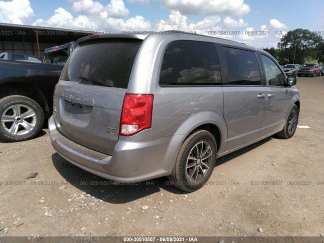 Photo 3 VIN: 2C4RDGEG3JR283351 - DODGE GRAND CARAVAN 