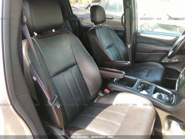 Photo 4 VIN: 2C4RDGEG3JR283351 - DODGE GRAND CARAVAN 