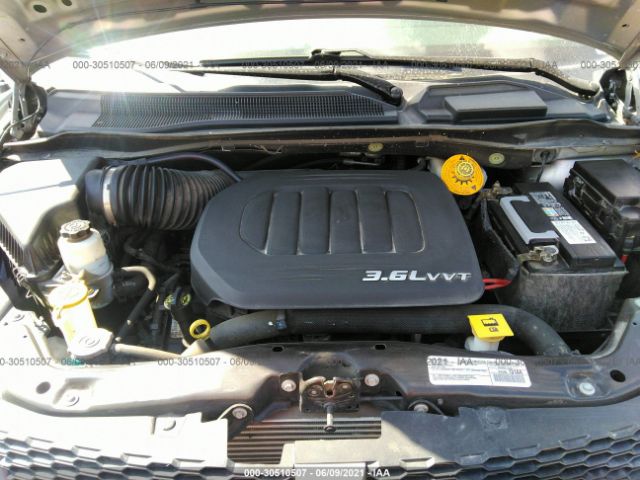 Photo 9 VIN: 2C4RDGEG3JR283351 - DODGE GRAND CARAVAN 