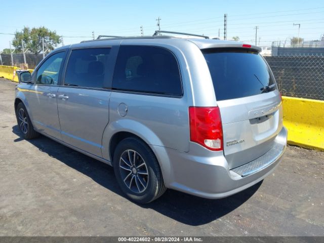 Photo 2 VIN: 2C4RDGEG3JR344259 - DODGE GRAND CARAVAN 