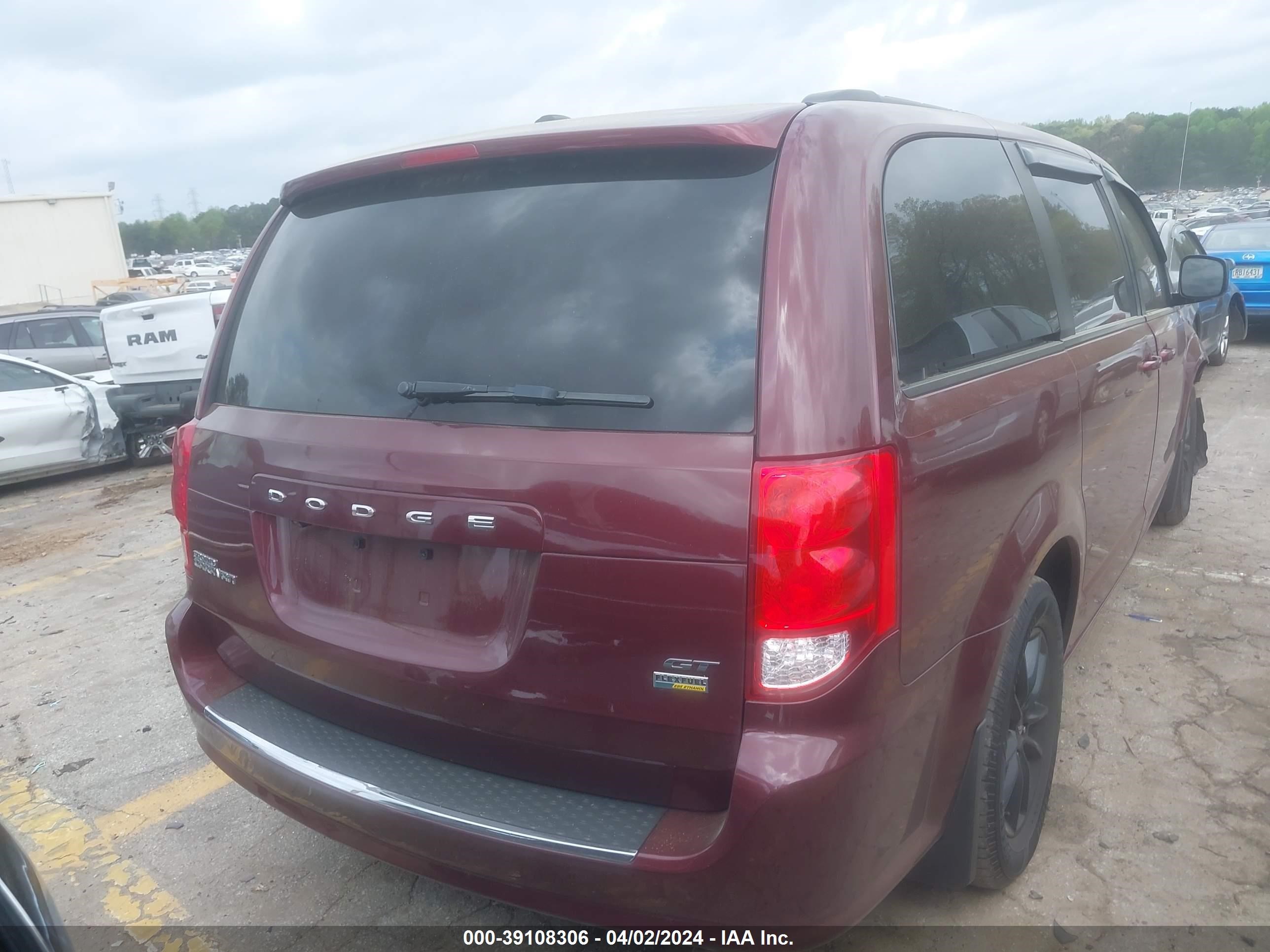 Photo 15 VIN: 2C4RDGEG3KR725241 - DODGE CARAVAN 