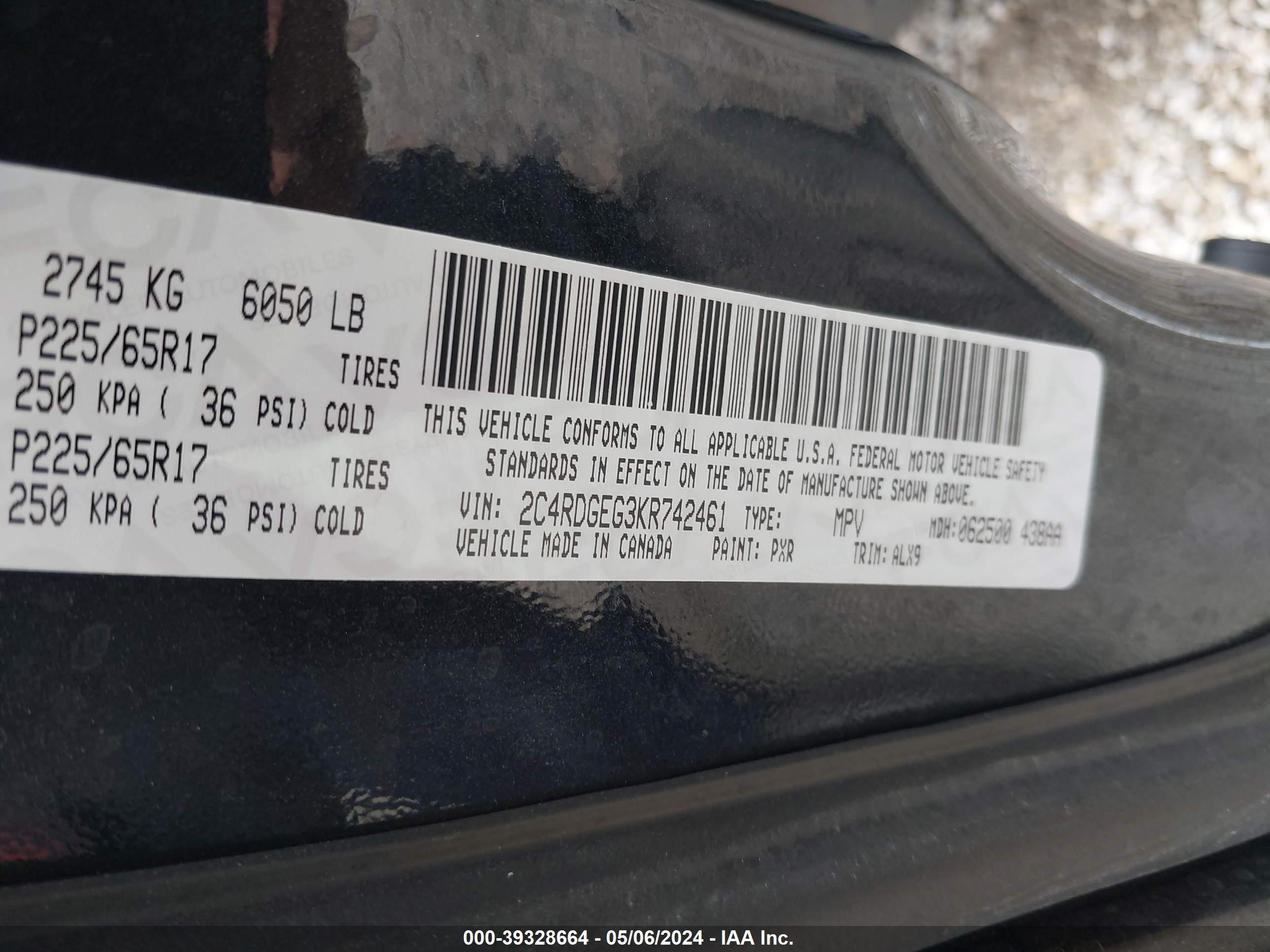 Photo 7 VIN: 2C4RDGEG3KR742461 - DODGE CARAVAN 