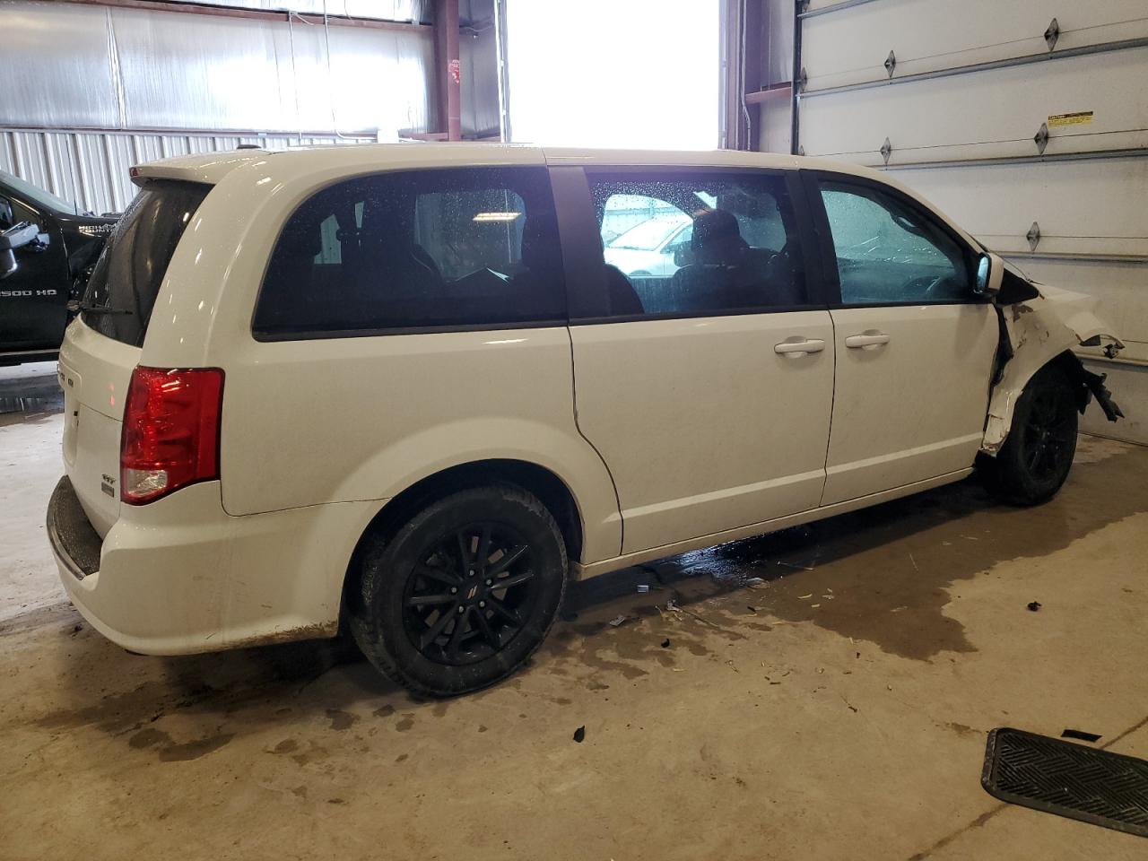 Photo 2 VIN: 2C4RDGEG3KR764380 - DODGE CARAVAN 