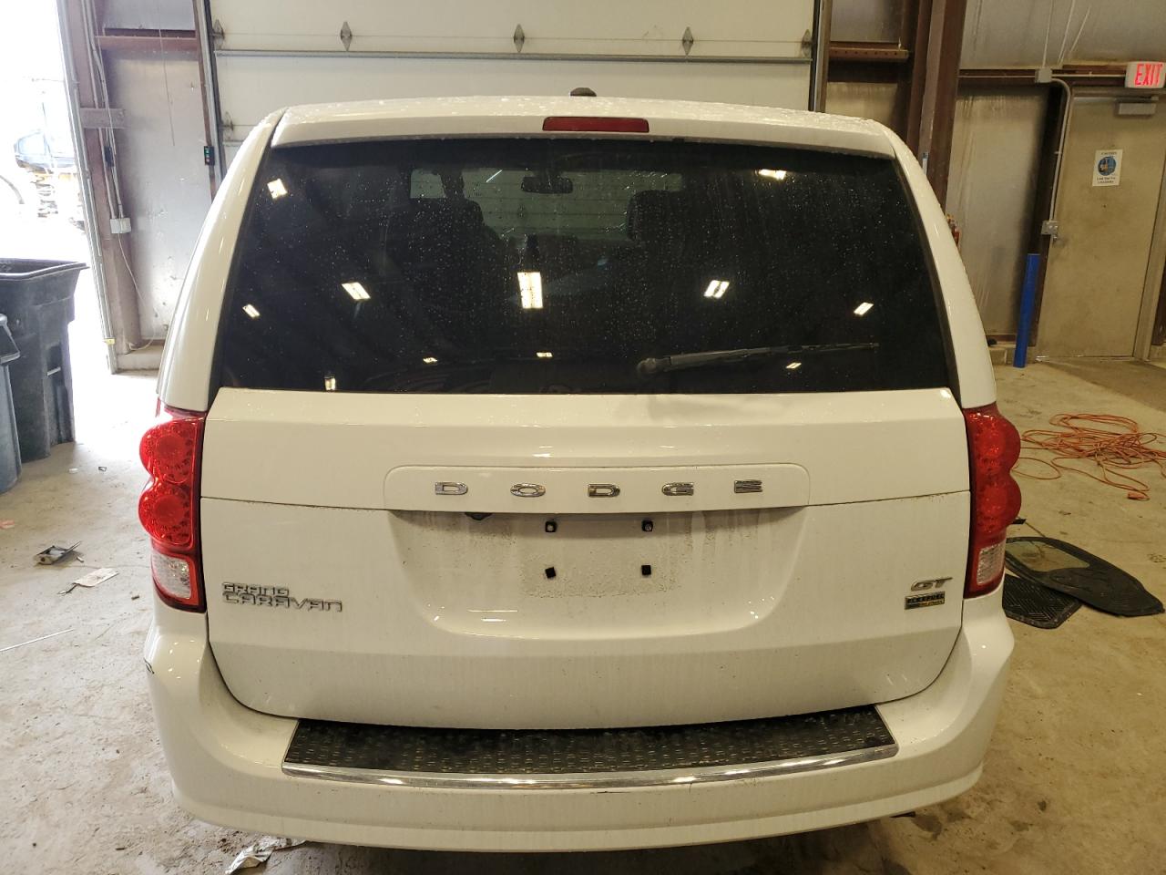 Photo 5 VIN: 2C4RDGEG3KR764380 - DODGE CARAVAN 