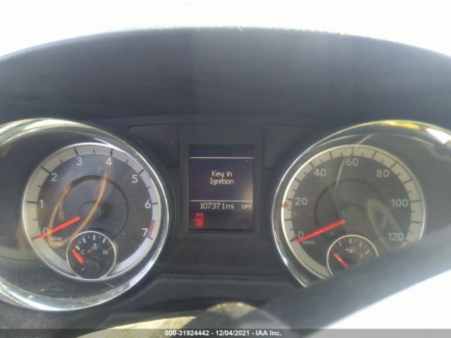 Photo 6 VIN: 2C4RDGEG4HR746124 - DODGE GRAND CARAVAN 