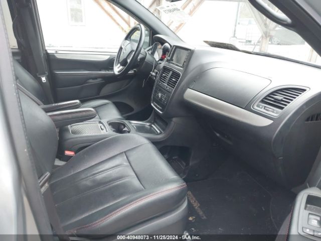 Photo 4 VIN: 2C4RDGEG4JR146340 - DODGE GRAND CARAVAN 