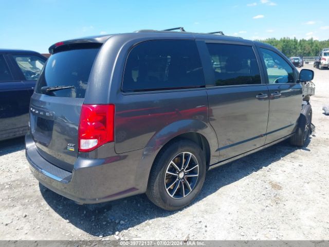 Photo 3 VIN: 2C4RDGEG4JR281267 - DODGE GRAND CARAVAN 