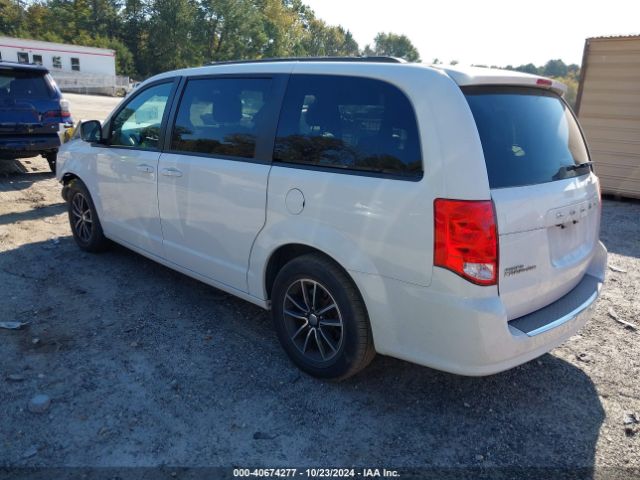 Photo 2 VIN: 2C4RDGEG4JR340981 - DODGE GRAND CARAVAN 