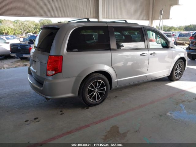 Photo 3 VIN: 2C4RDGEG4JR341273 - DODGE GRAND CARAVAN 