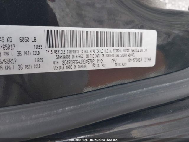 Photo 8 VIN: 2C4RDGEG4JR345792 - DODGE GRAND CARAVAN 