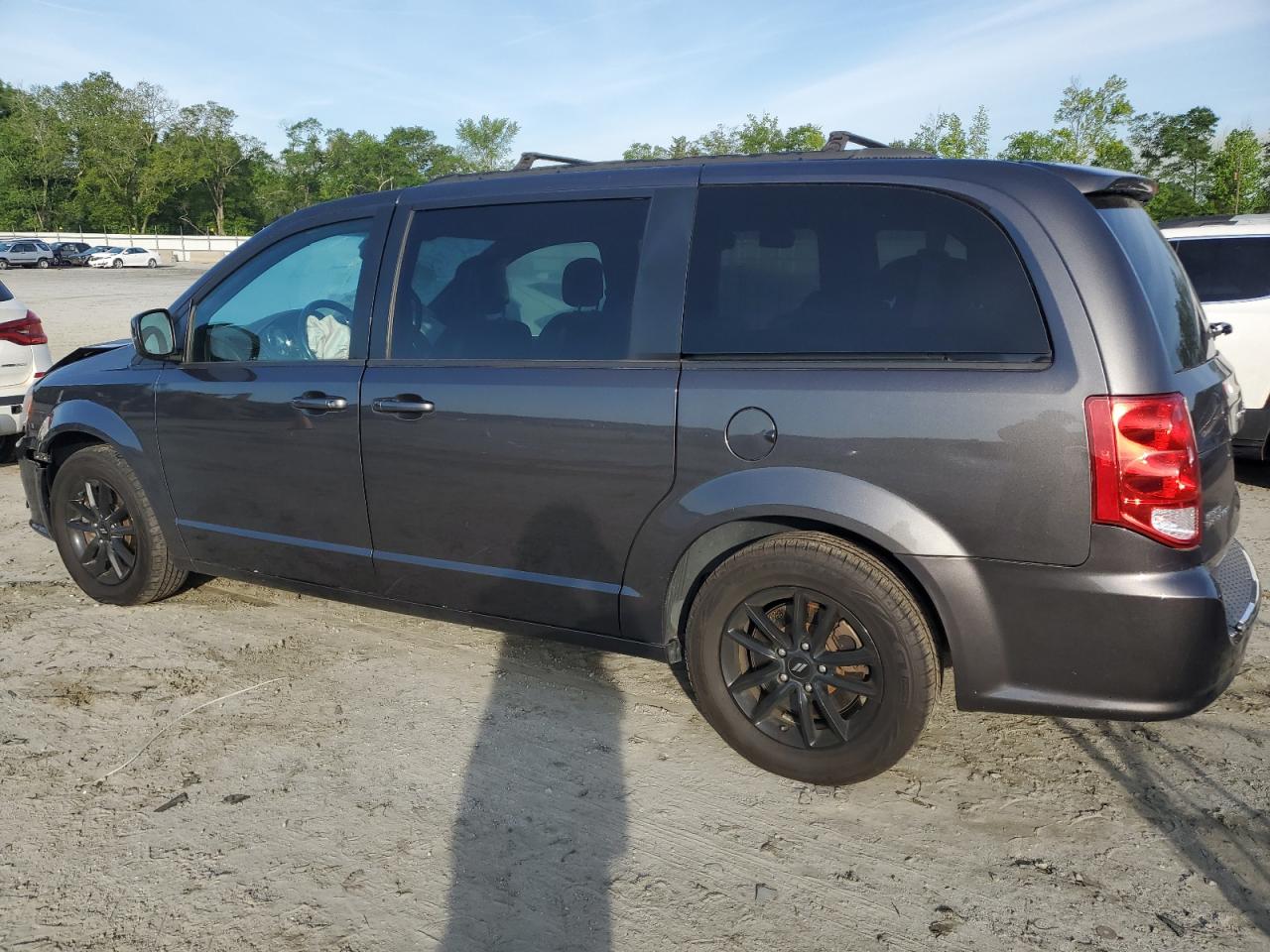 Photo 1 VIN: 2C4RDGEG4KR709422 - DODGE CARAVAN 