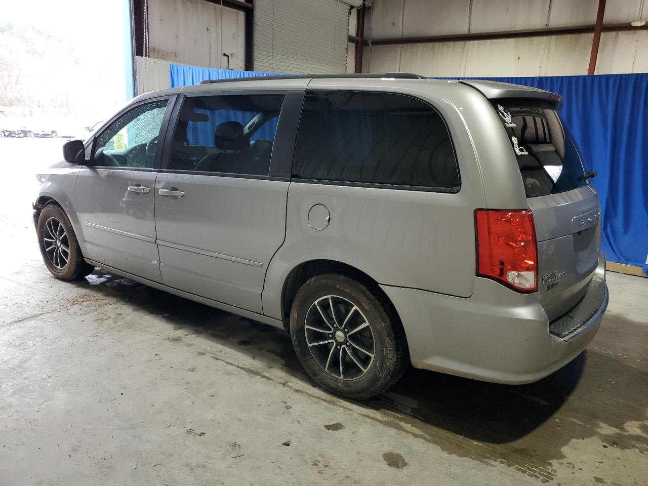 Photo 1 VIN: 2C4RDGEG5HR700334 - DODGE CARAVAN 