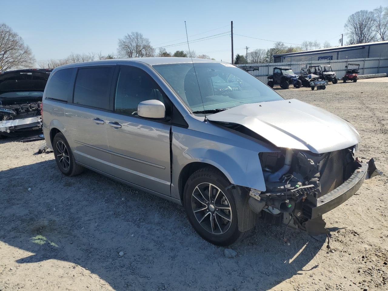 Photo 3 VIN: 2C4RDGEG5HR740879 - DODGE CARAVAN 