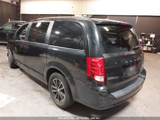 Photo 2 VIN: 2C4RDGEG5JR213902 - DODGE GRAND CARAVAN 