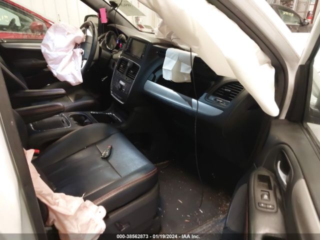 Photo 4 VIN: 2C4RDGEG5JR280984 - DODGE GRAND CARAVAN 