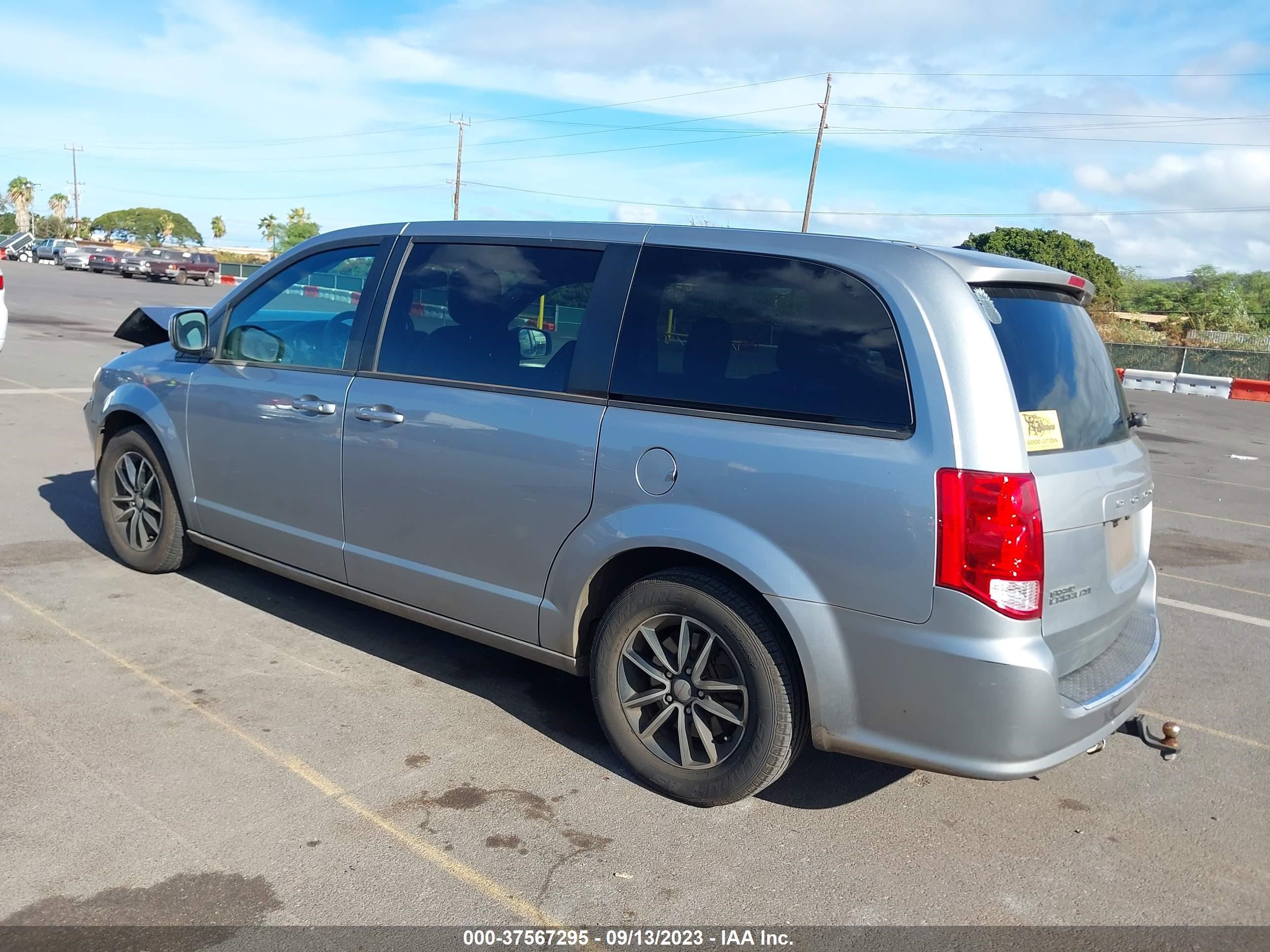 Photo 2 VIN: 2C4RDGEG5KR630907 - DODGE CARAVAN 