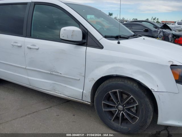 Photo 5 VIN: 2C4RDGEG6HR737182 - DODGE GRAND CARAVAN 