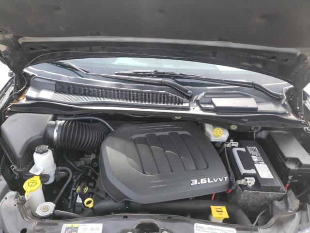 Photo 6 VIN: 2C4RDGEG6JR222379 - DODGE GRAND CARAVAN 