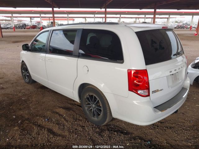 Photo 2 VIN: 2C4RDGEG6JR242275 - DODGE GRAND CARAVAN 